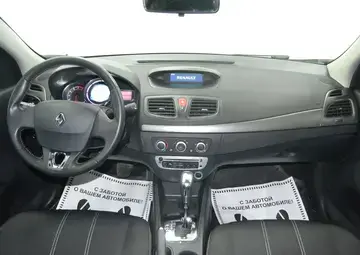 Renault Fluence Вид 5