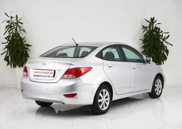 Hyundai Solaris Вид 5