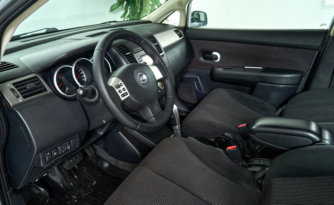 Nissan Tiida