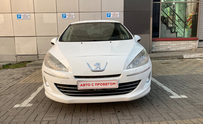 Peugeot 408