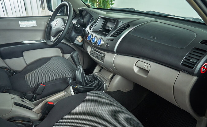 Mitsubishi L200