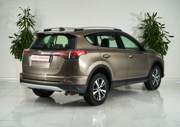 Toyota RAV4 Вид 5