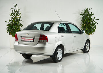 Chevrolet Aveo Вид 5