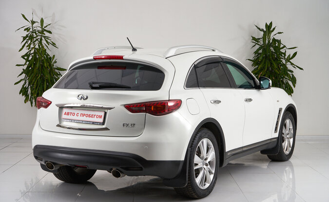 Infiniti FX