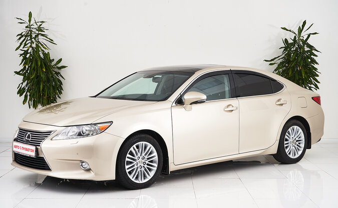 Lexus ES