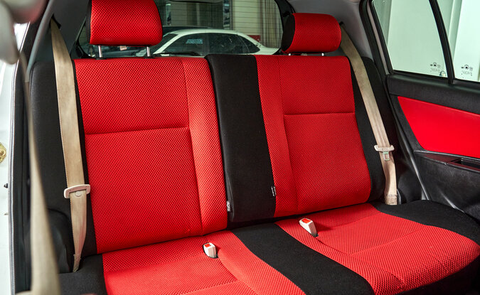 Geely MK Cross