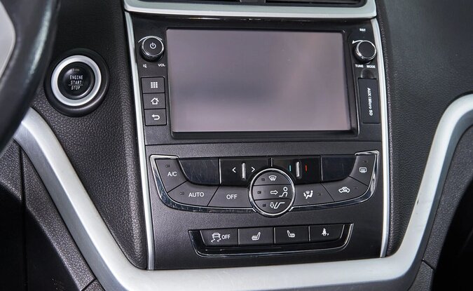 Geely Emgrand EC7