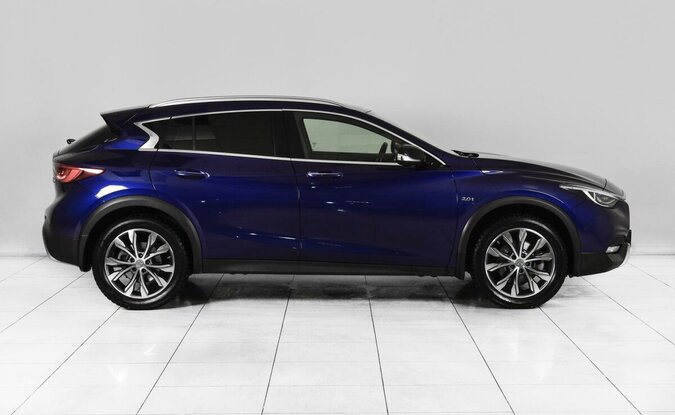 Infiniti QX30