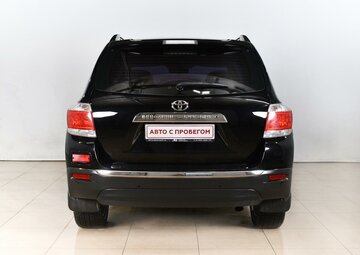 Toyota Highlander Вид 4