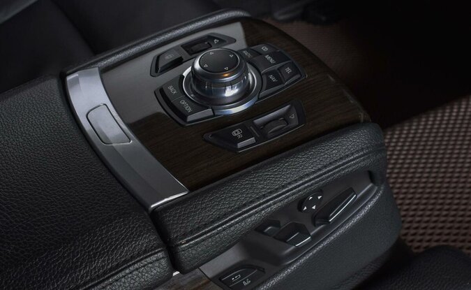 BMW 7 серии
