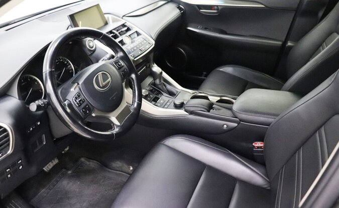 Lexus NX