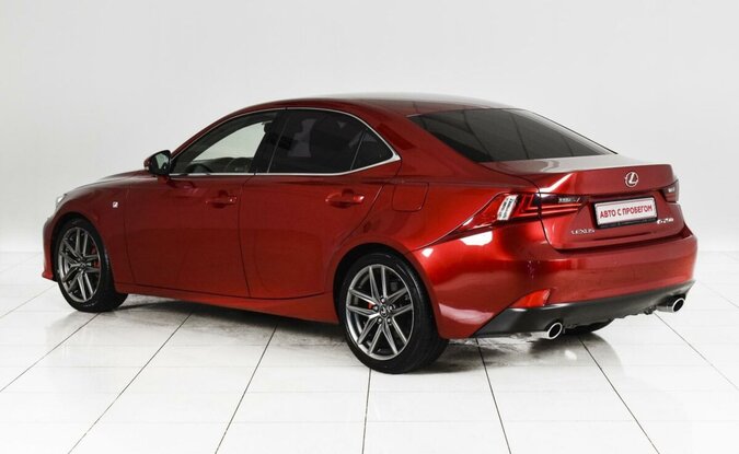 Lexus IS