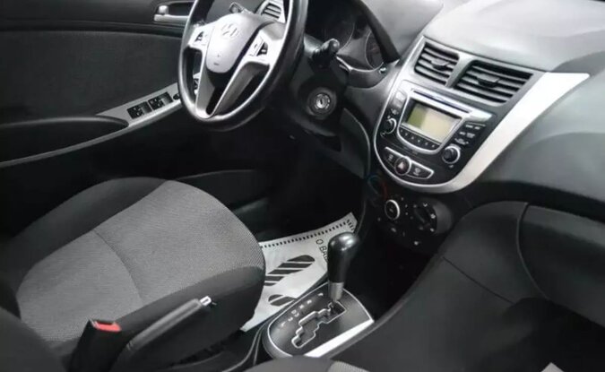 Hyundai Solaris