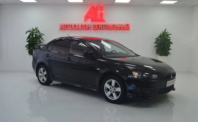 Mitsubishi Lancer