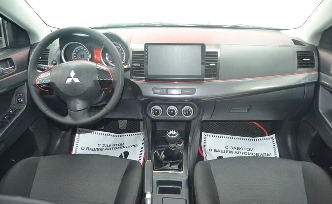 Mitsubishi Lancer