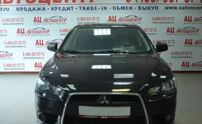 Mitsubishi Lancer