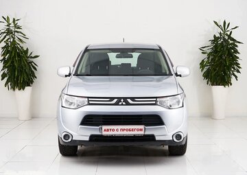 Mitsubishi Outlander Вид 2