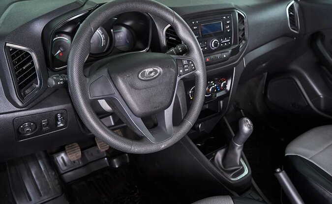 Lada XRAY